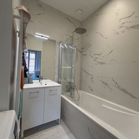 APPARTEMENT T2 A LOUER - LYON 7EME ARRONDISSEMENT - 38.89 m2 - 898 € charges comprises par mois - Photo 4