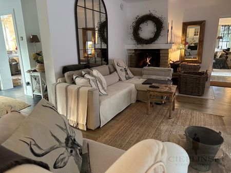 Duży dom w pobliżu Jeziora Szmaragdowego - Zdjęcie 3