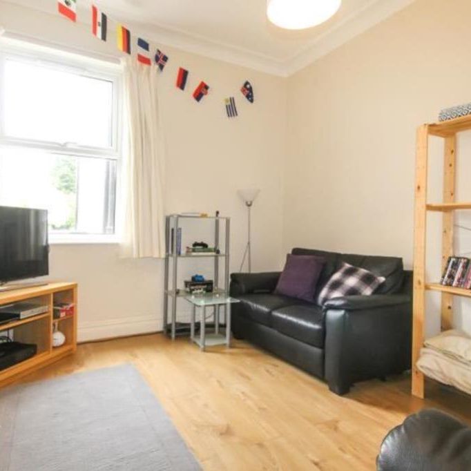 1 bedroom in a house share to rent - Photo 1