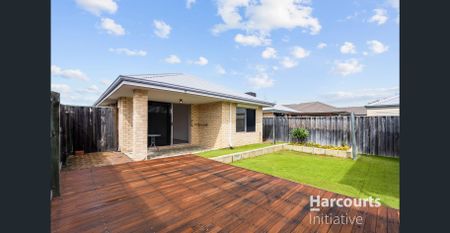 Charming Family Home - Photo 2