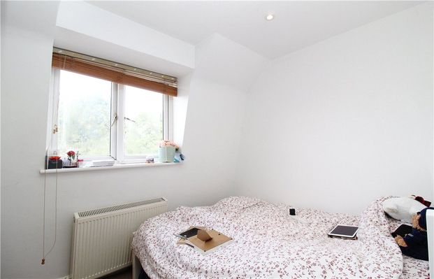 High Street, Brentford, TW8 8AH - Photo 1