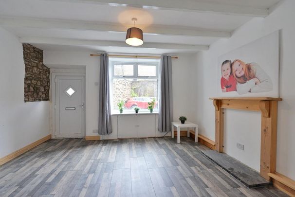 2 bedroom terraced house to rent - Photo 1