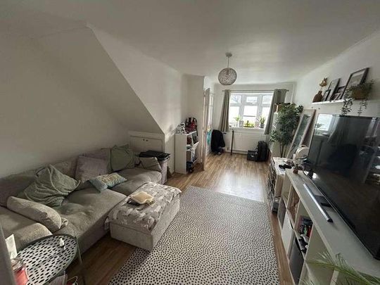 Berenger Close, Old Town, SN3 - Photo 1