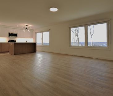 For Lease - 2-54 Florence Street, Huntsville, Ontario - Photo 3