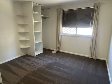 4 Bedroom - Well Located - Photo 3