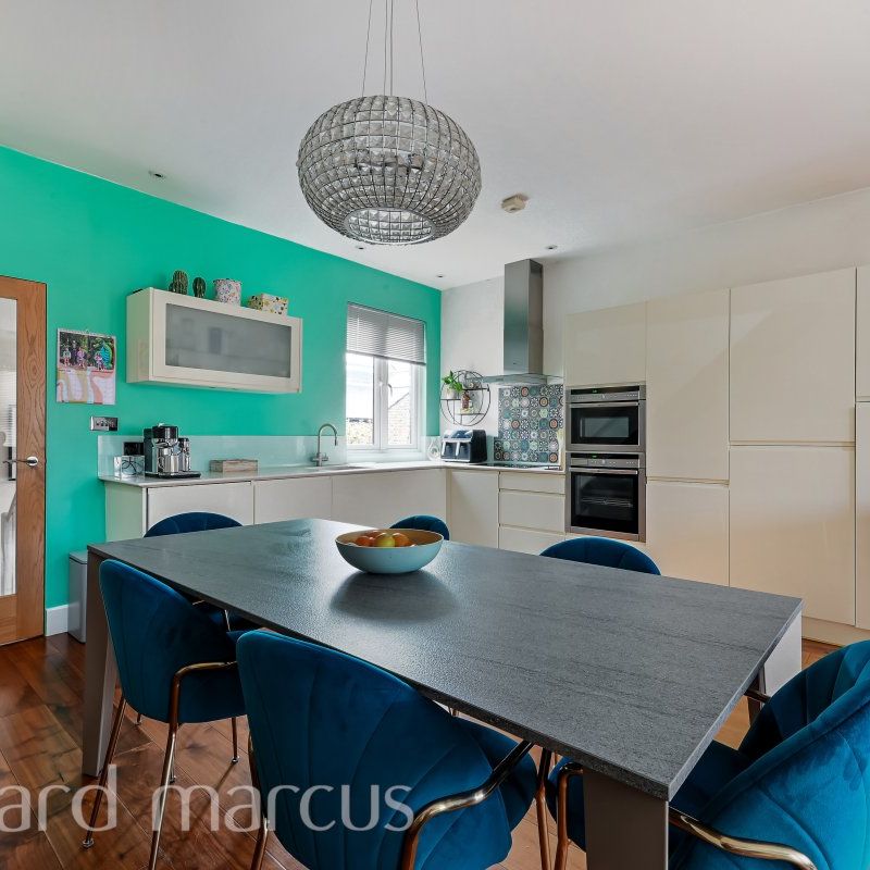Upper Richmond Road West - Photo 1