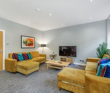 3 bedroom apartment to rent - Photo 1