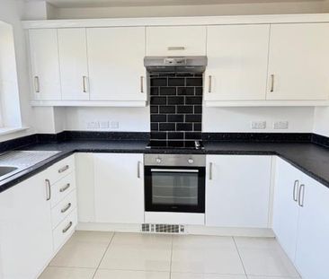 2 bedroom apartment to rent - Photo 2