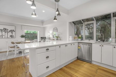 York Bay Living - Photo 5