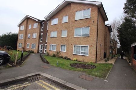 2 Bed Flat, Laburnum Court, HA1 - Photo 4