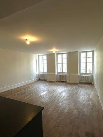 Bel appartement lumineux, rénové en 2025, balcon, cuisine ouverte - Foto 3