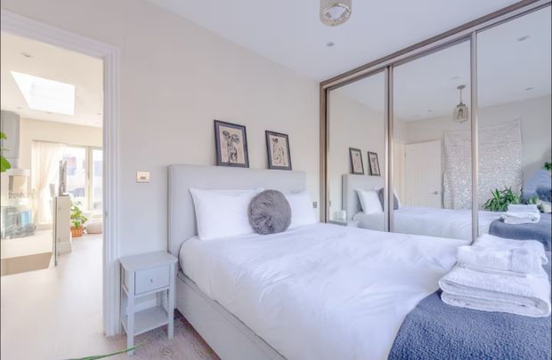 1 Bed Flat, Castellain Road, W9 - Photo 1