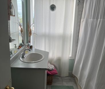 For Lease - 826 Bloor Street Unit# 401, Toronto, Ontario - Photo 2