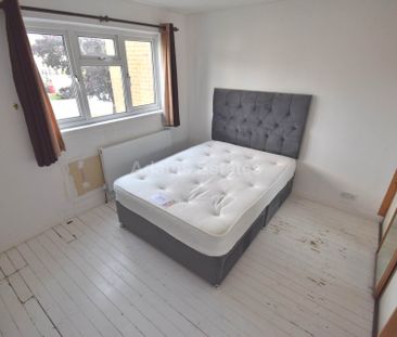 Price £1,595 pcm - Available 09/01/2026 - Unfurnished - Photo 6