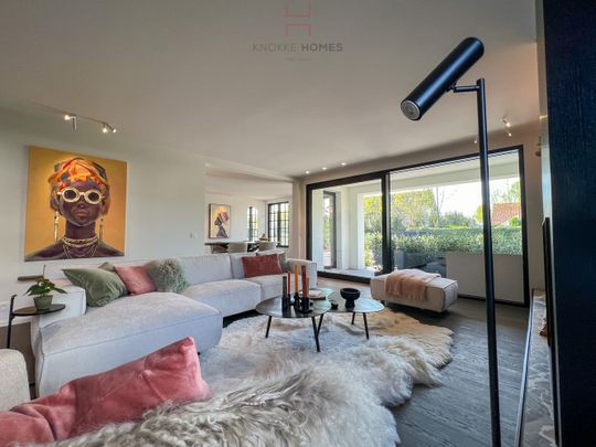 Grote gerenoveerde villa in residentiële villa-wijk nabij het Koningsbos aan de rand van het Zoute. - Foto 1
