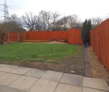 3 bedroom detached house to rent - Photo 2
