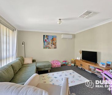 COZY THREE BEDROOM IN SOUTH - Photo 1