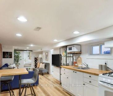 211 MARKHAM STREET - Photo 5