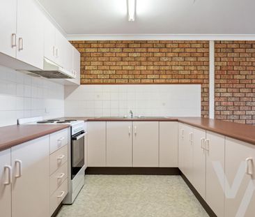 3/103 Cowlishaw Street, Redhead - Photo 2