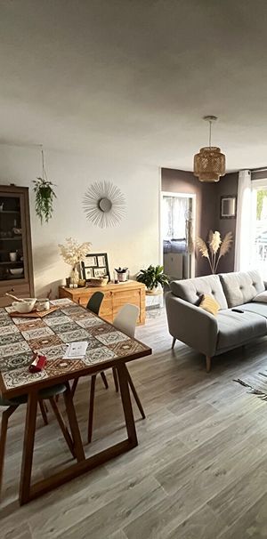 Location Appartement 3 pièces 71m² - Photo 1