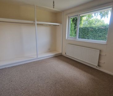 small.property-address__title - Photo 4