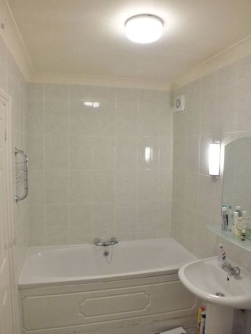£995 - To Let - Photo 5