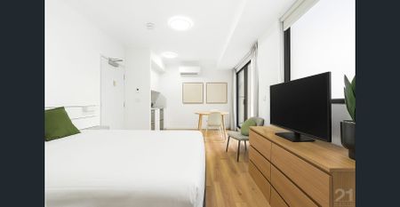 STUDIO WITH BALCONY VIEW @DARLING HARBOUR - SHORT TERM AND LONG TERM RENTAL - Photo 3