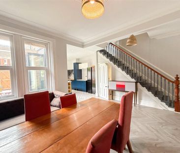 4 bedroom terraced house to rent - Photo 5