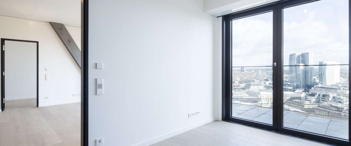 Wohnen in den Logenplätzen der Stadt: 3-Zimmer-Wohnung mit Skylineblick - Photo 1