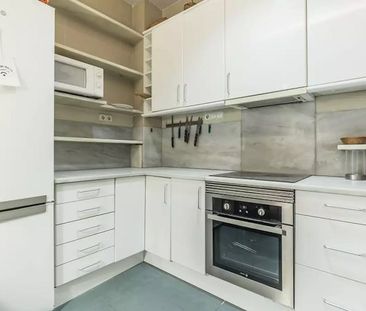 Calle Castellón, Valencia, Valencian Community 46004 - Photo 2