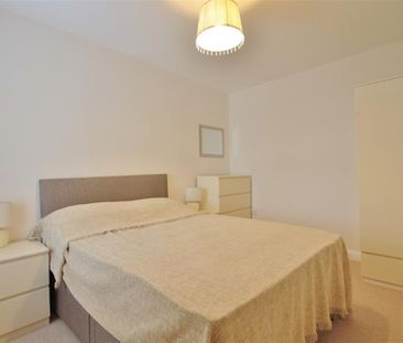 3 bedroom apartment to rent - Photo 2