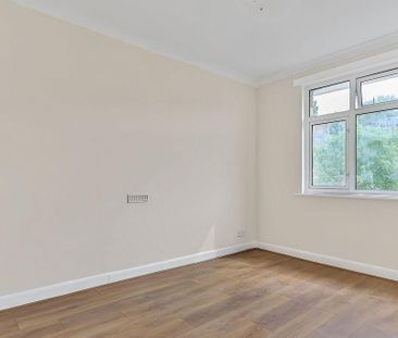 3 bedroom detached house to rent - Photo 5