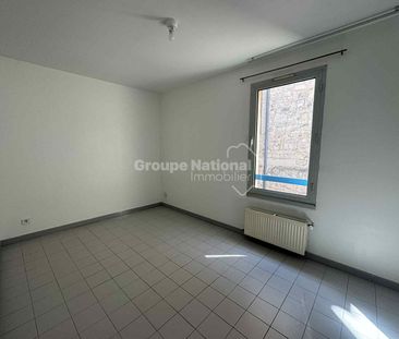 Location Appartement 3 pièces 75m² - Photo 3