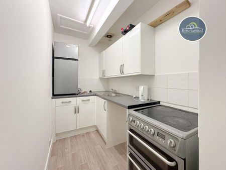 1 bedroom flat to rent - Photo 3