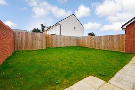 Sealion Approach, Stanway, Colchester, Essex, CO3 8AR - Photo 3