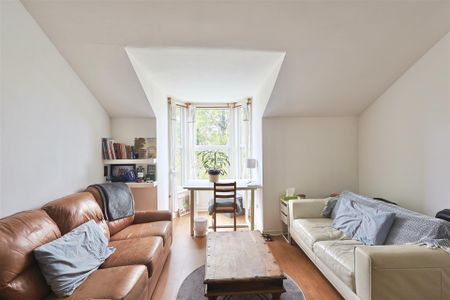 1 bedroom Flat to rent in St Georges Terrace, West Jesmond, Newcastle Upon Tyne NE2 - Photo 2