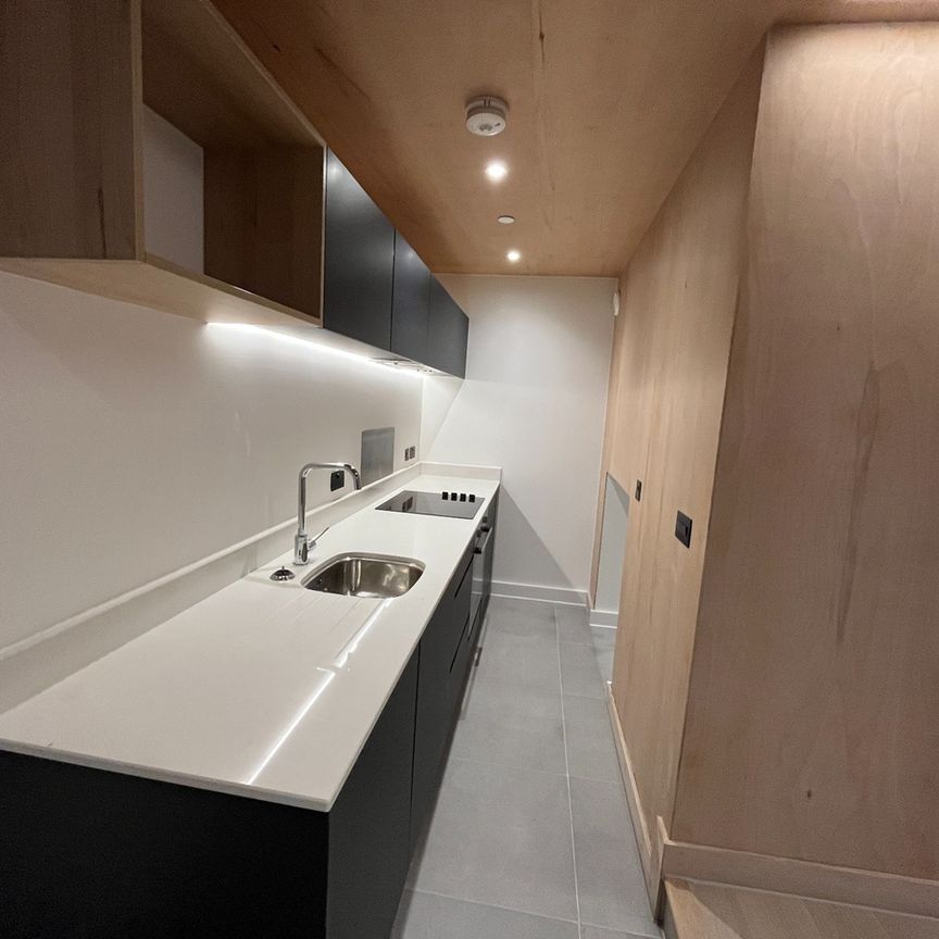 2 Bed Flat, Spinners Way, M15 - Photo 1