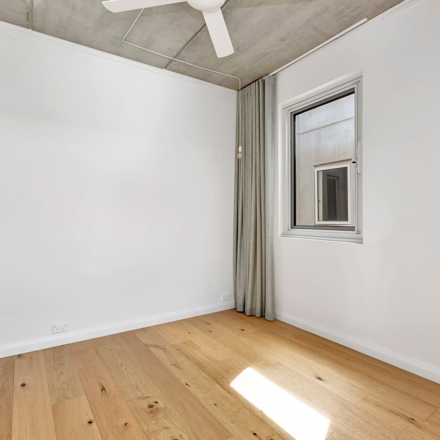 403/6 Saxon Street, Brunswick VIC 3056 - Apartment For Rent | Domain - Photo 1