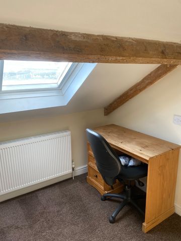 72 Fitzwilliam Street, Huddersfield, HD1 - Photo 4