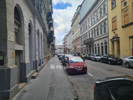 Kiadó újszerű állapotú lakás - Budapest V. kerület - Photo 2