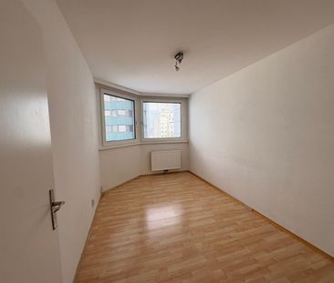 Super Familienwohnung mit hofseitiger LOGGIA ! - Foto 5