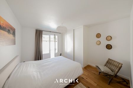 Architecture contemporaine d'inspiration régionaliste, cette maison de 270 m2 située sur une parcelle de 950 m2 en position dominante est nichée sur les hauteurs prisées du Pyla. - Photo 4