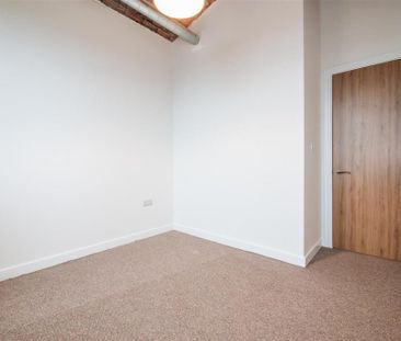 3 bedroom penthouse to rent - Photo 3