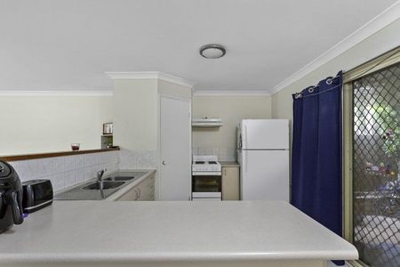 Low Maintenance Living in Banksia Village! - Photo 5