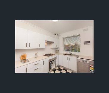 When Location Counts - Photo 2