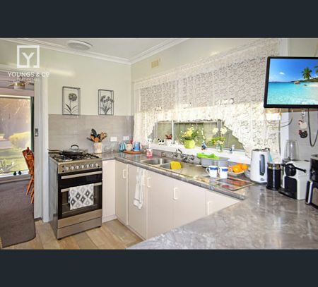 6 Stanley St, Mooroopna, Vic 3629 - Photo 5
