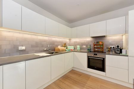 1 Bed Flat, Mercier Court, E16 - Photo 5