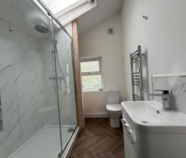 1 bedroom in a house share to rent - Photo 4