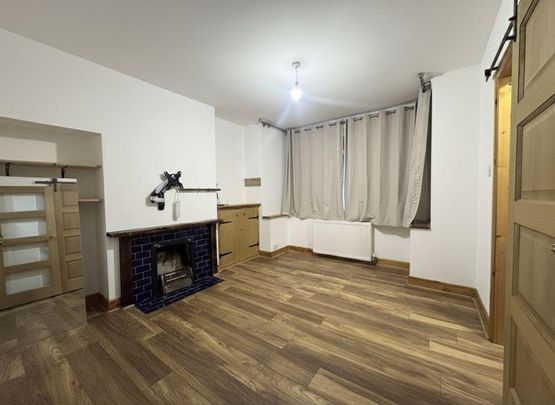 2 bedroom terraced house to rent - Photo 1