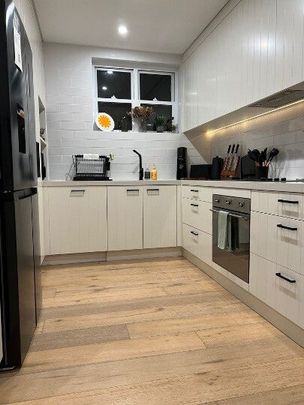 Queenscliff - Photo 1